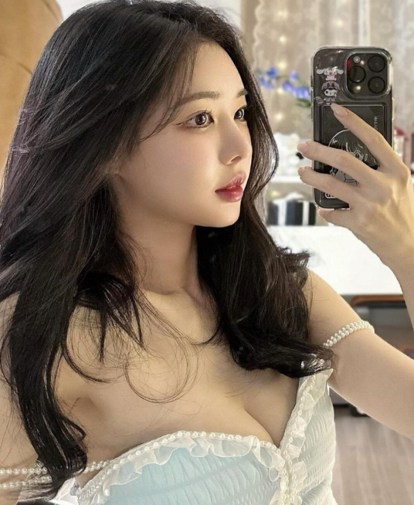 여신미 뿜뿜 아윤이 셀카