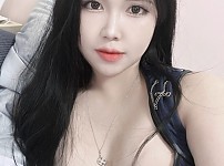 조심해야하는 아슬아슬한 지퍼의 글래머 눈나